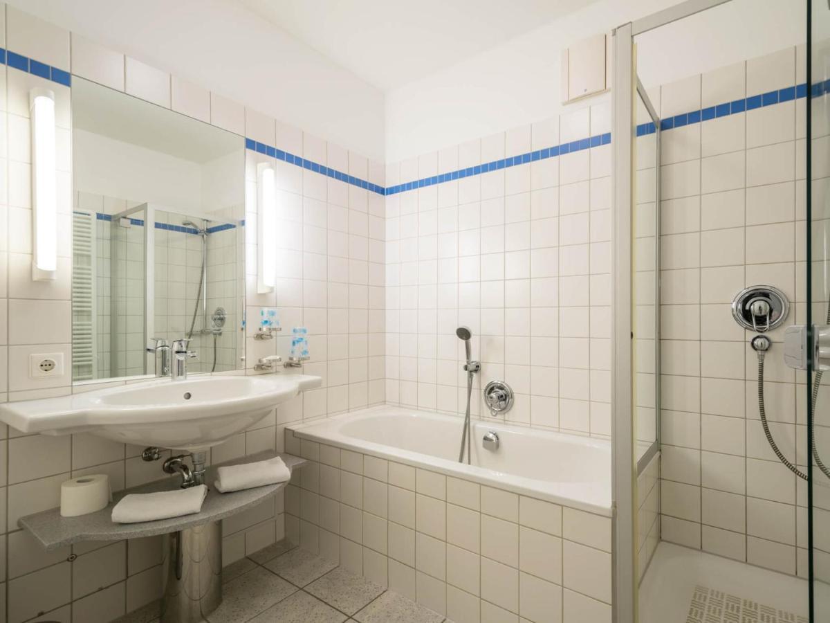 Kaiservillen Heringsdorf - Ferienwohnung Mit 1 Schlafzimmer Und Terrasse D102 Zewnętrze zdjęcie